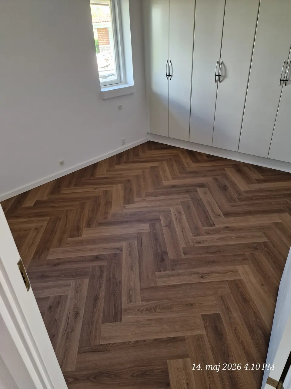 Sildebensparket med indbygget garderobe, tømrerarbejde af ADD MultiService